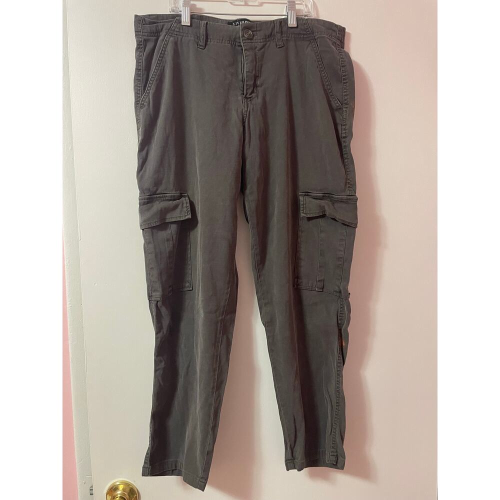 Liverpool olive cargo cropped pants
